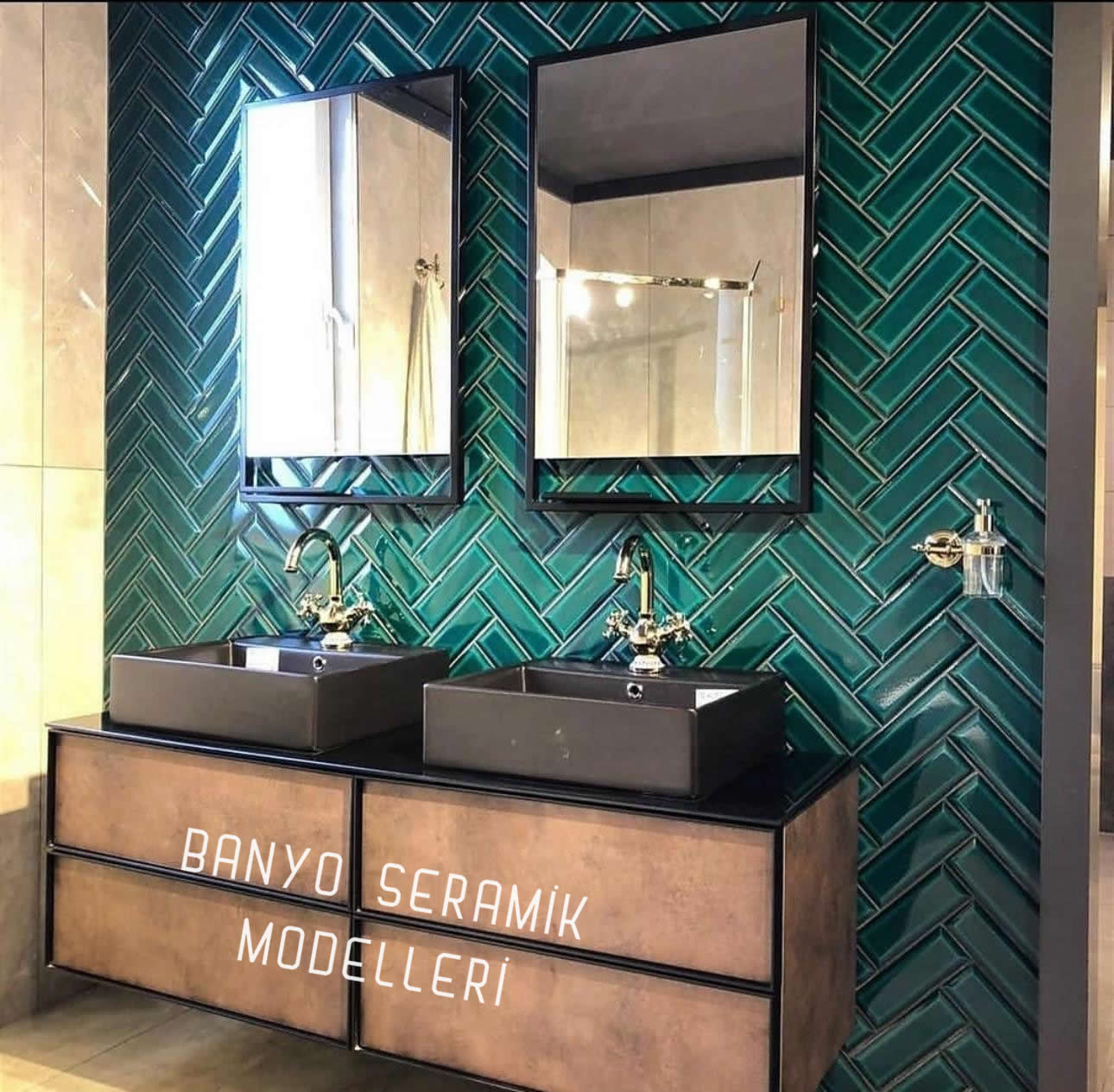 Banyo Seramik Modelleri-BSM-032, Zümrüt Yeşil Metro Banyo Balık Sırtı Seramik